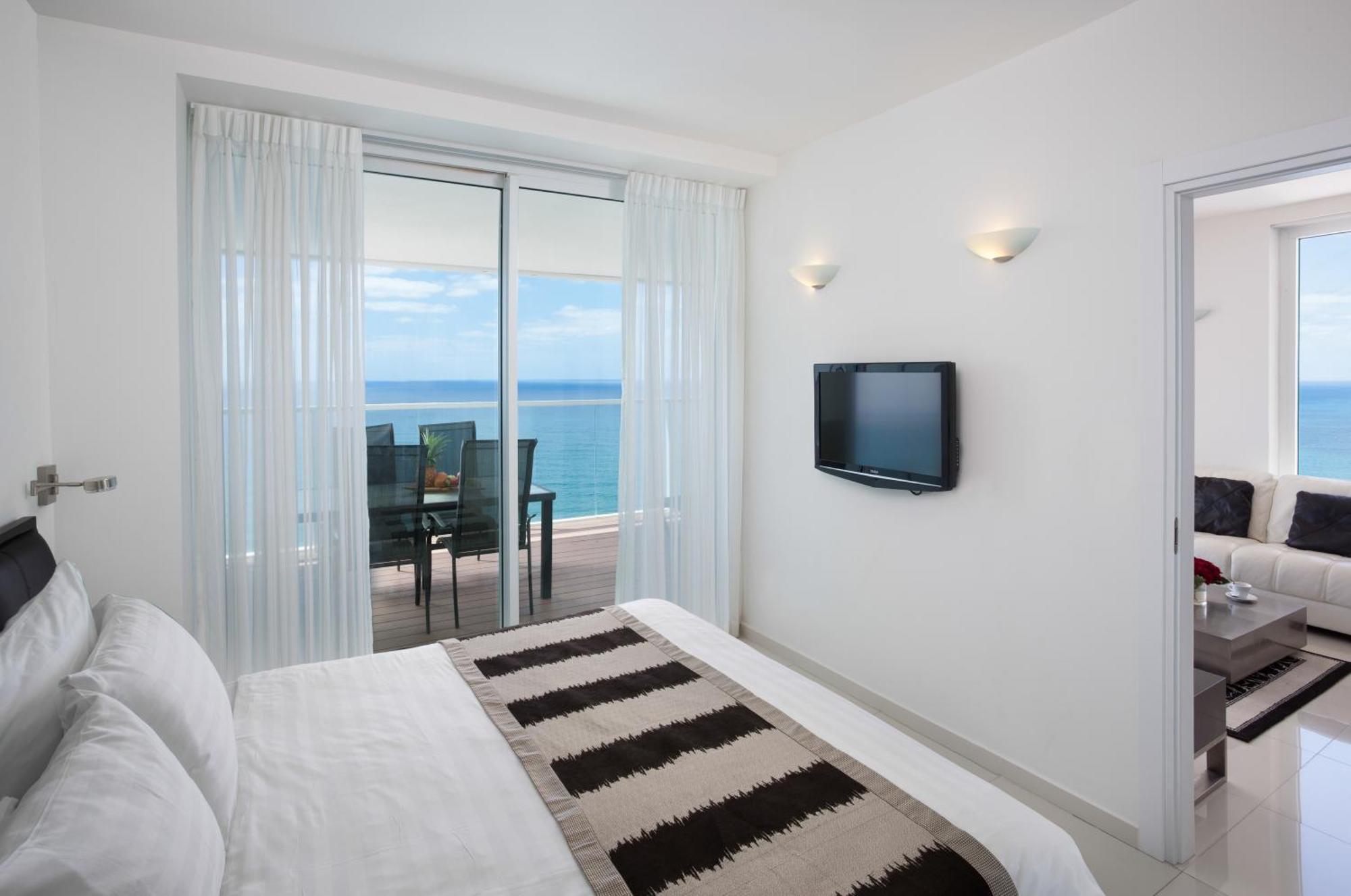 Deluxe Suite Balcony Sea View